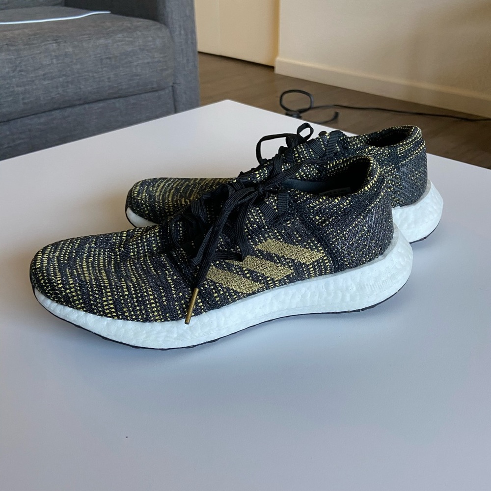 Black and gold ADIDAS PURE BOOST shoes size 8.5!